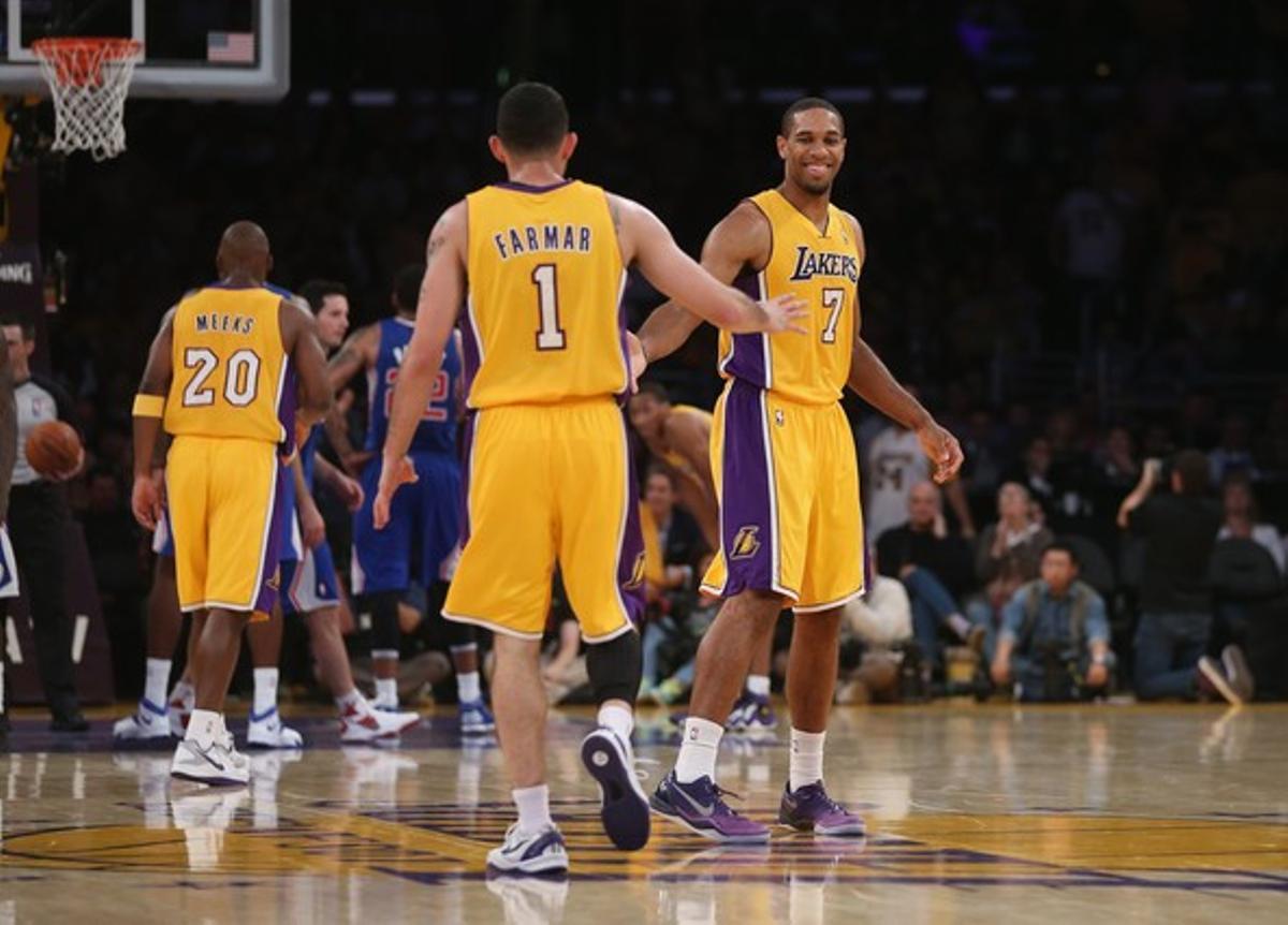 LOS ANGELES LAKERS 116- LOS ANGELES CLIPPERS 103