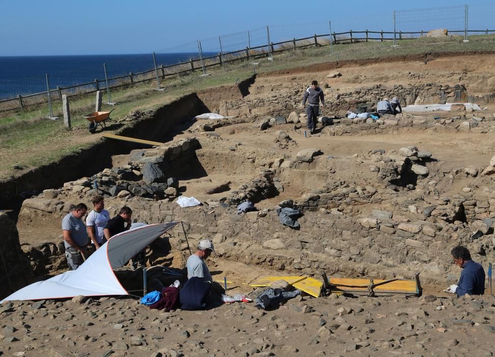 Localizan el esqueleto de un bebé de 2.000 años