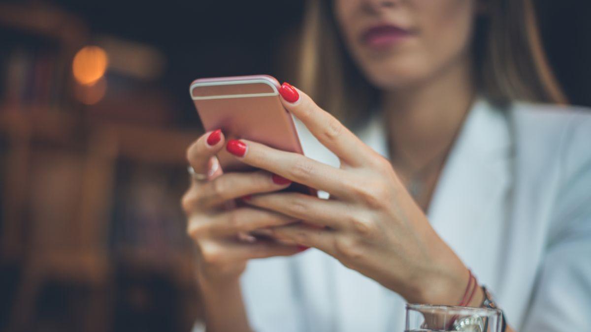 Las opiniones sobre amarres de amor son una de las consultas más frecuentes en internet y Alicia Collado es la que más testimonios de éxito acumula.