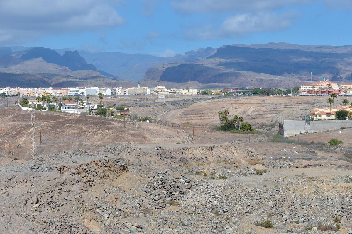 Parcelas de El Hornillo donde se prevé levantar el parque comercial.