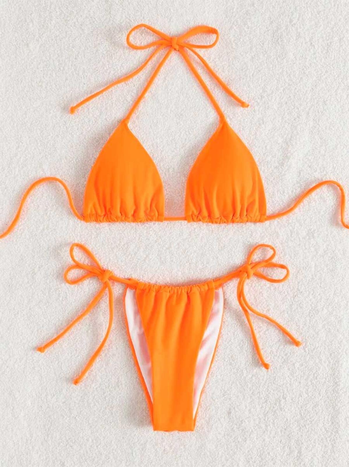 'Naranja vitamina': Bikini en forma de triángulo