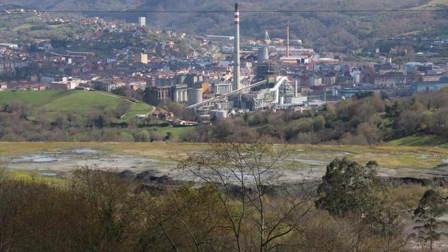 Langreo lleva a los tribunales el permiso que deja a Hunosa utilizar la escombrera de Iberdrola: &quot;En nada beneficia al concejo&quot;