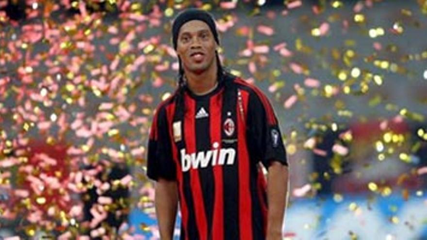 Ronaldinho asegura que en el Milán está renaciendo