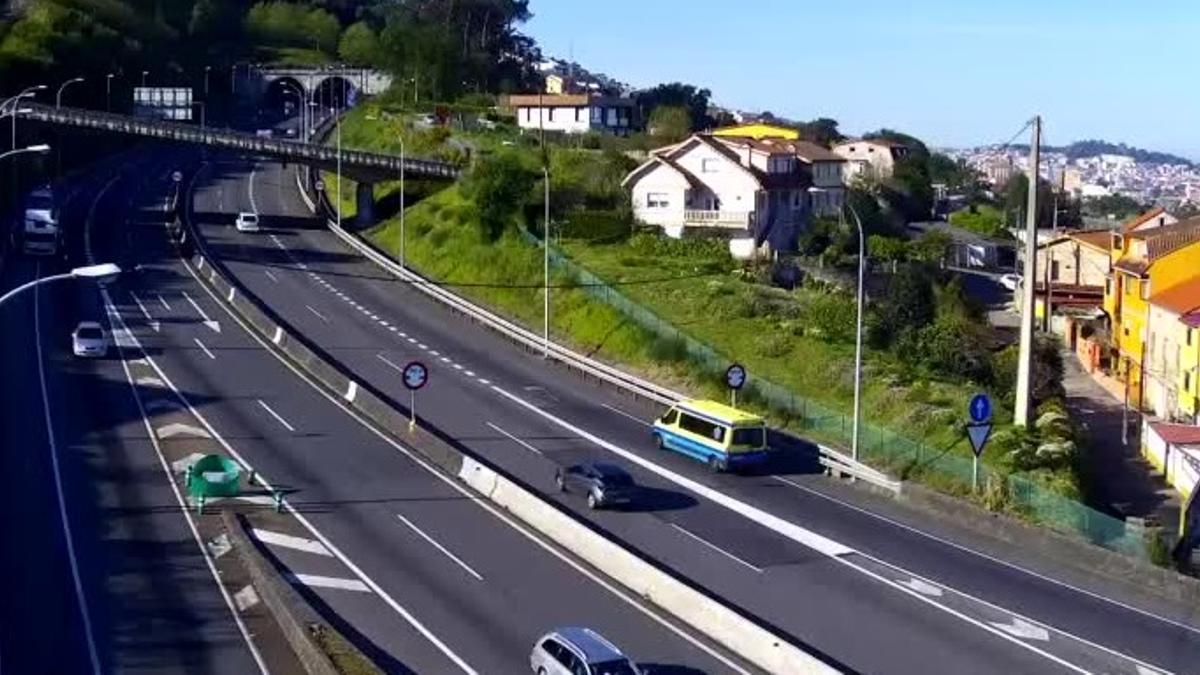 Vista de la AP-9 en los túneles de la A Madroa.