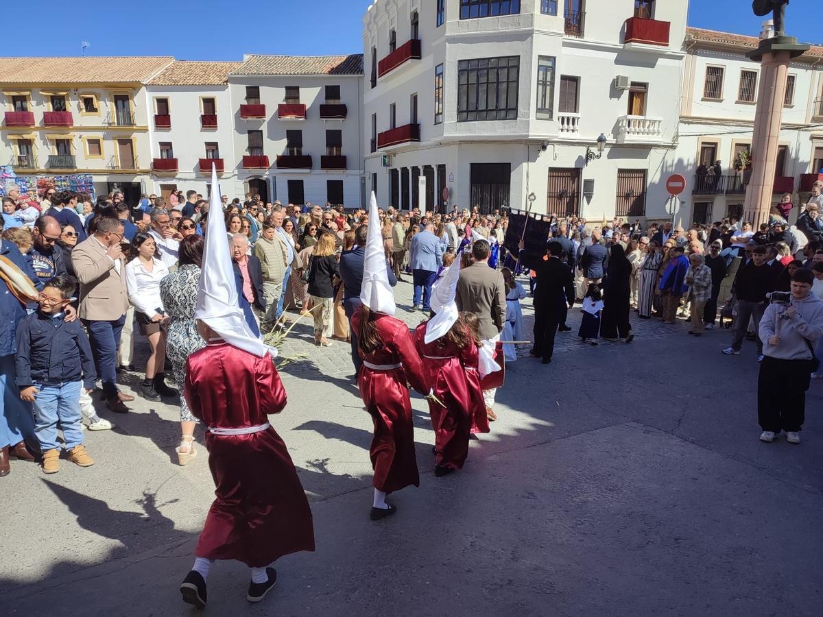 Niños en la procesión de Baena.