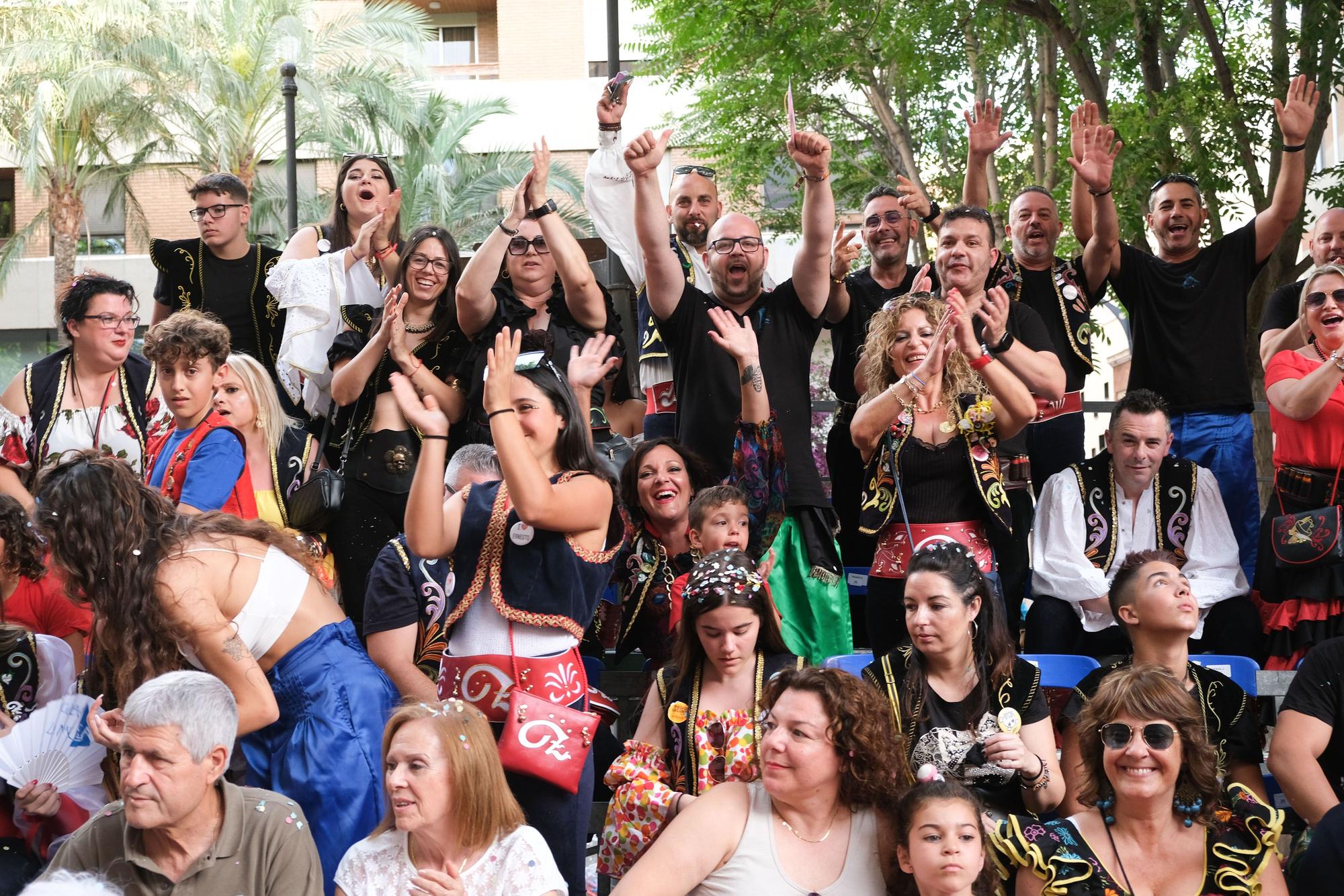 Genios y tesoros en el Desfile Infantil de Elda