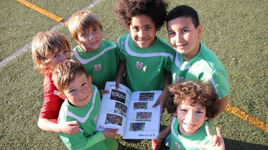 ALS QUIOSCS El Llibre de Futbol Base de ‘Mediterráneo’, un fenòmen