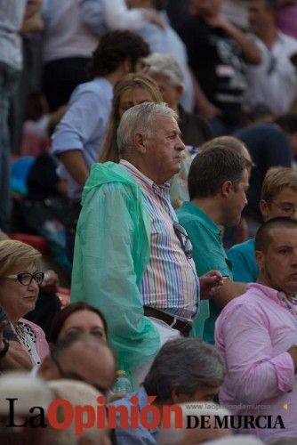 Ambiente en la corrida de toros de Finito de Córdoba, El Juli y Perera