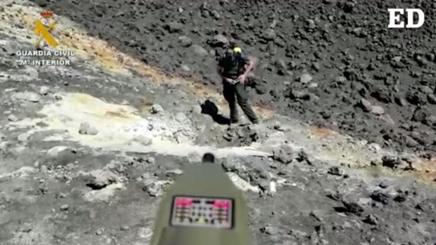 Las mediciones de gases cerca del volcán de La Palma siguen en niveles incompatibles con la vida