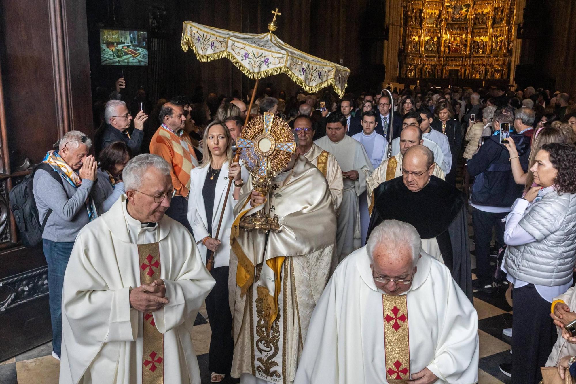 Celebración del Corpus en la Catedral de Oviedo