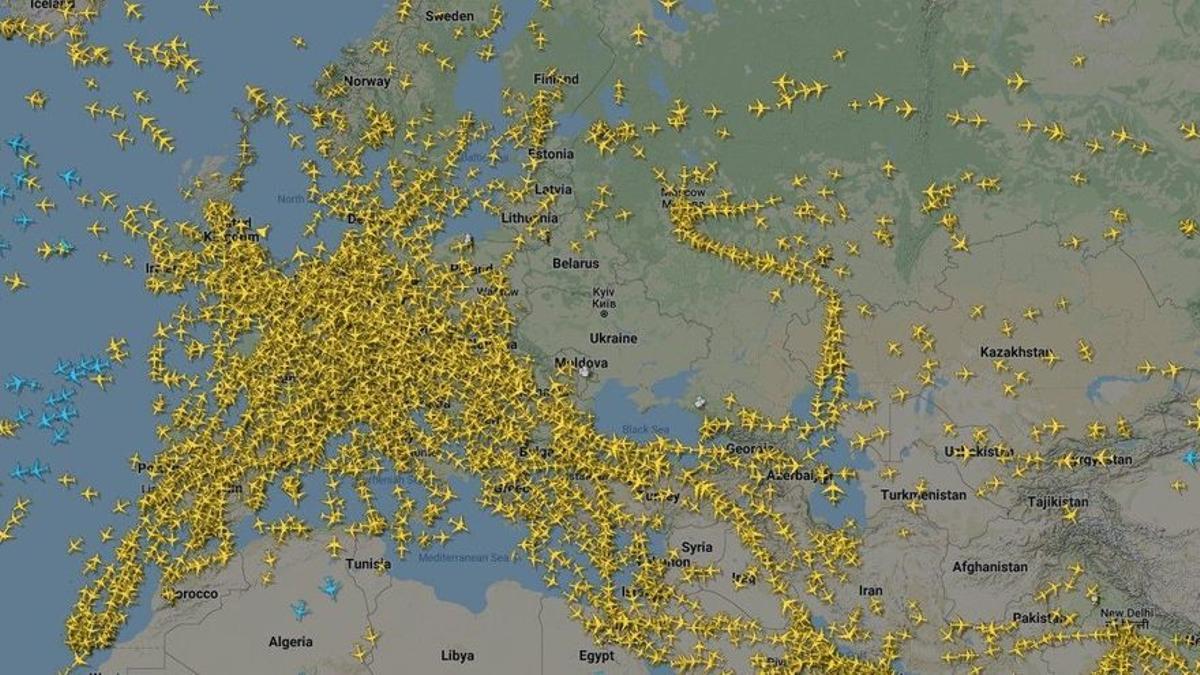 Imagen de seguimiento de vuelos en Europa y Asia de la web Flightradar.