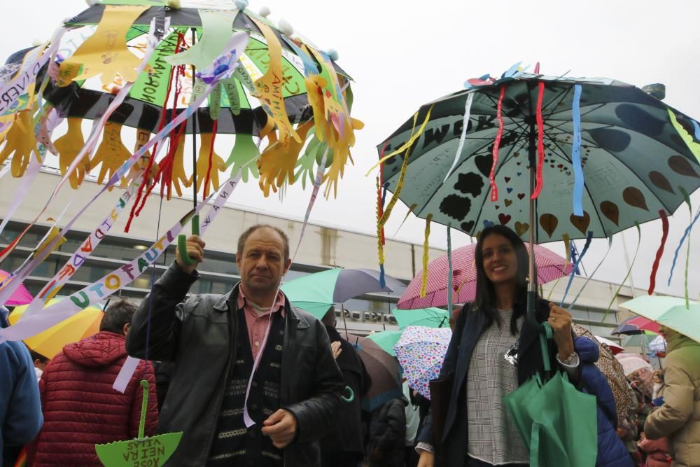 Asistentes a la concentración en la Praza da Estrela