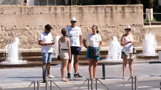 Los recortes franceses ponen en observación un mercado de más de un millón de turistas para Alicante