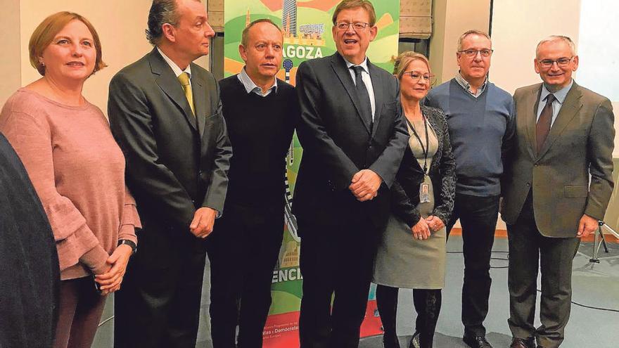 La delegación valenciana encabezada por Ximo Puig, ayer en Bruselas.