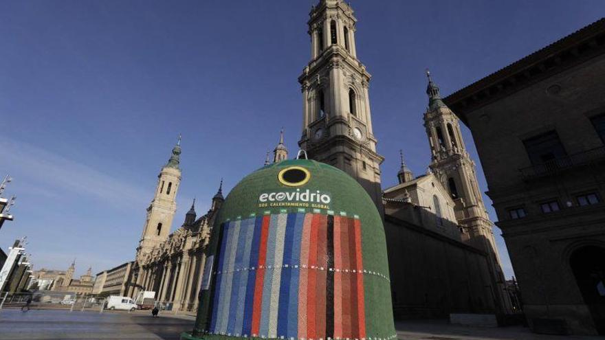 Zaragoza muestra la evolución de las temperaturas con un contenedor gigante