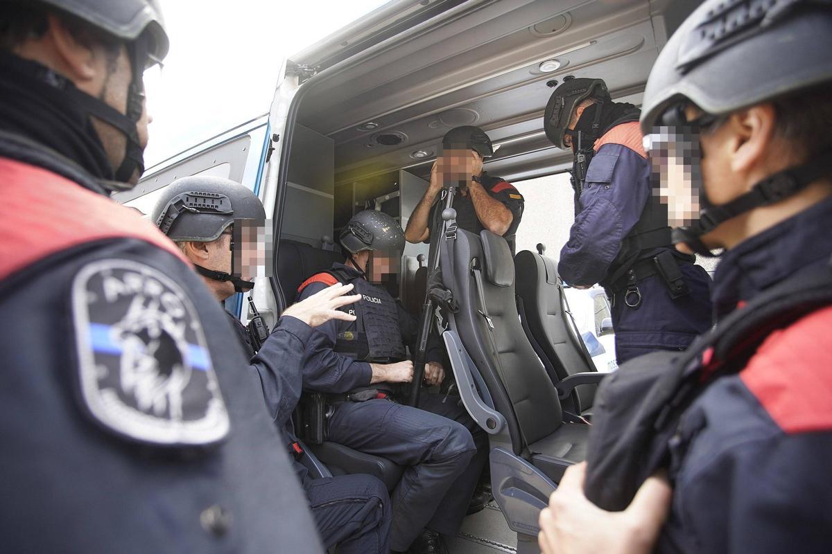 Així treballa i entrena l'ARRO dels Mossos de la regió policial de Girona