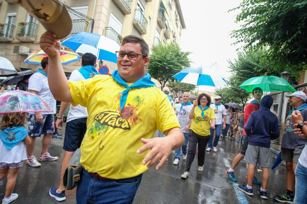 Correr la traca y suelta de globos fiestas mayores Elda