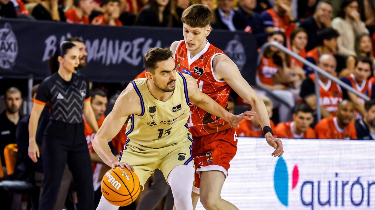 Agus Ubal y Tomas Satoransky, en el Baxi Manresa - Barça de la primera vuelta