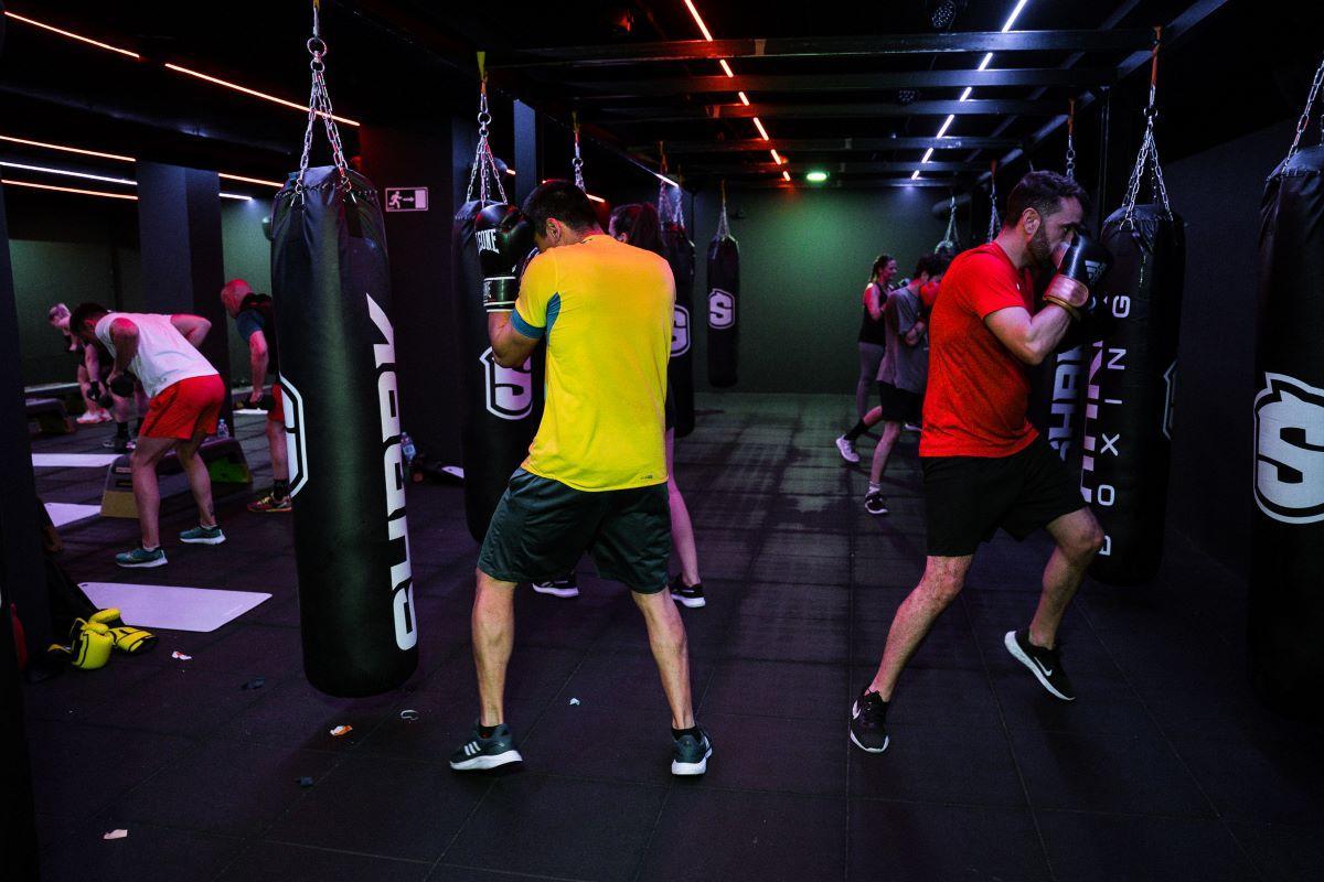 DiR lleva el gimnasio a casa - DiR Sala de premsa