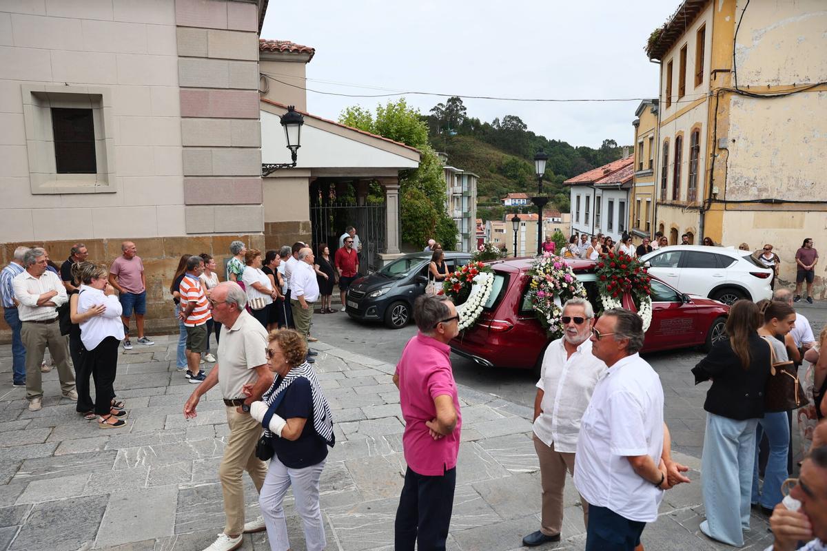 Funeral en Candás por Luis Ángel Echevarría, padre de Paula Echevarría