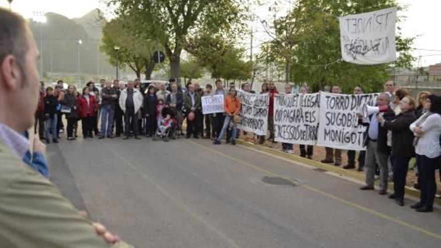 Una de las muchas protestas contra la obra del trinquet.