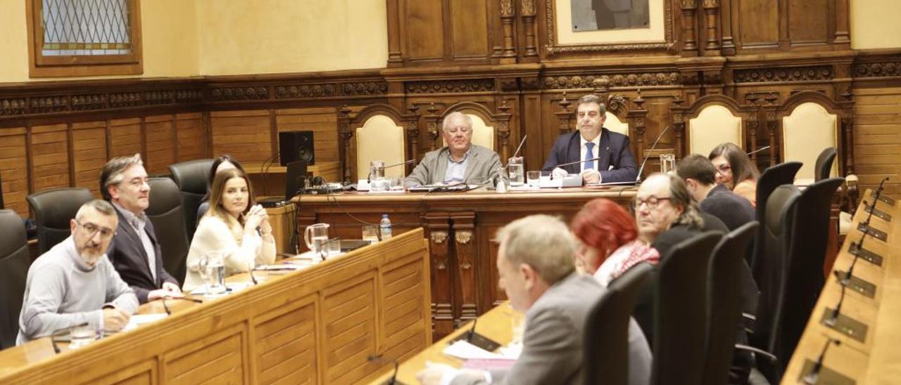 La comisión municipal del &quot;caso Enredadera&quot;, sin conclusiones tras tres meses de espera