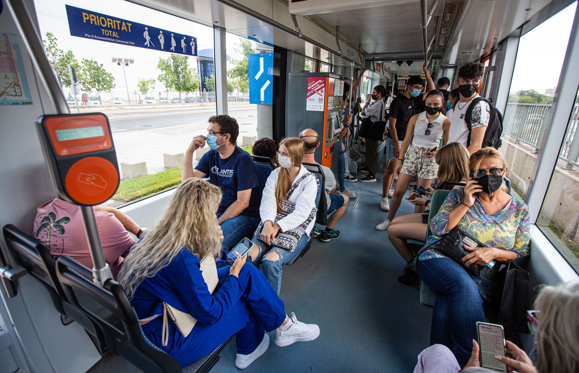 El TRAM "pesca" en la UA