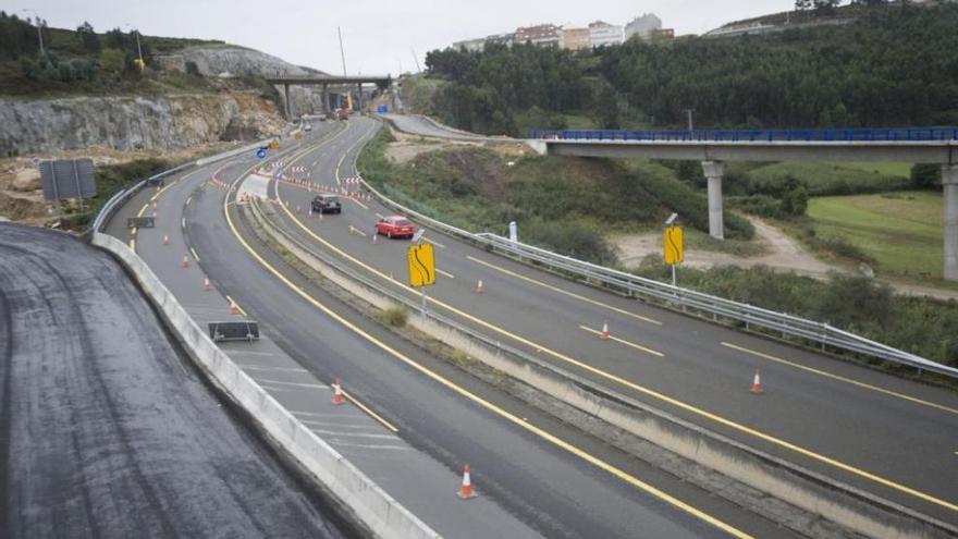 Los cortes de tráfico en la autopista de Carballo acabarán mañana a mediodía