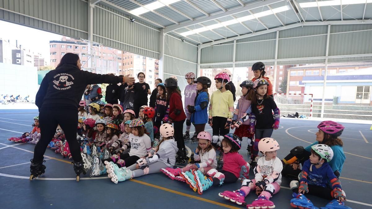 En imágenes: la última sesión de Patio Patín coordinada por el club Avilés Patina, en el colegio del Quirinal