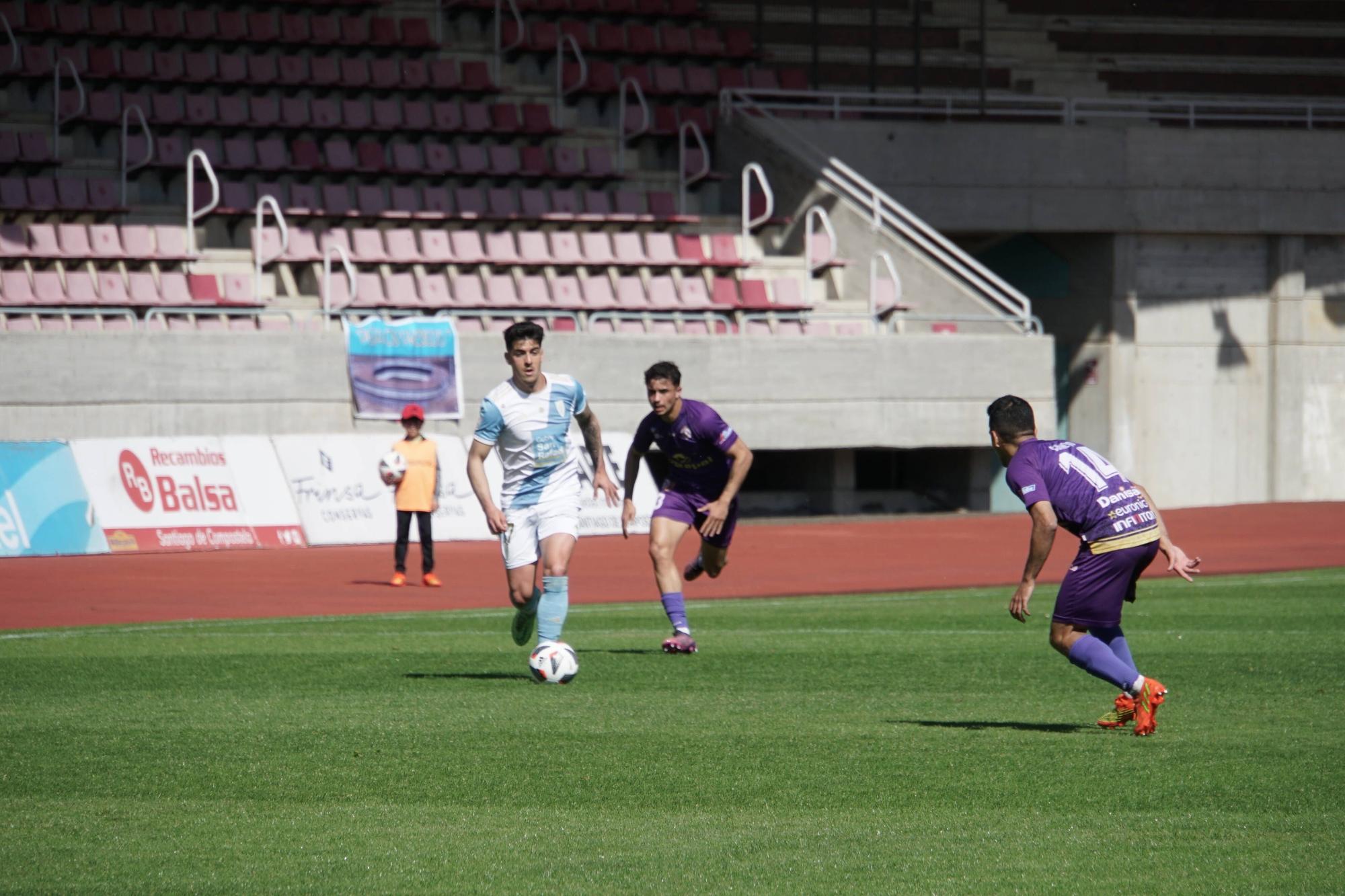 SD Compostela 3 - Palencia 0: las imágenes del partido