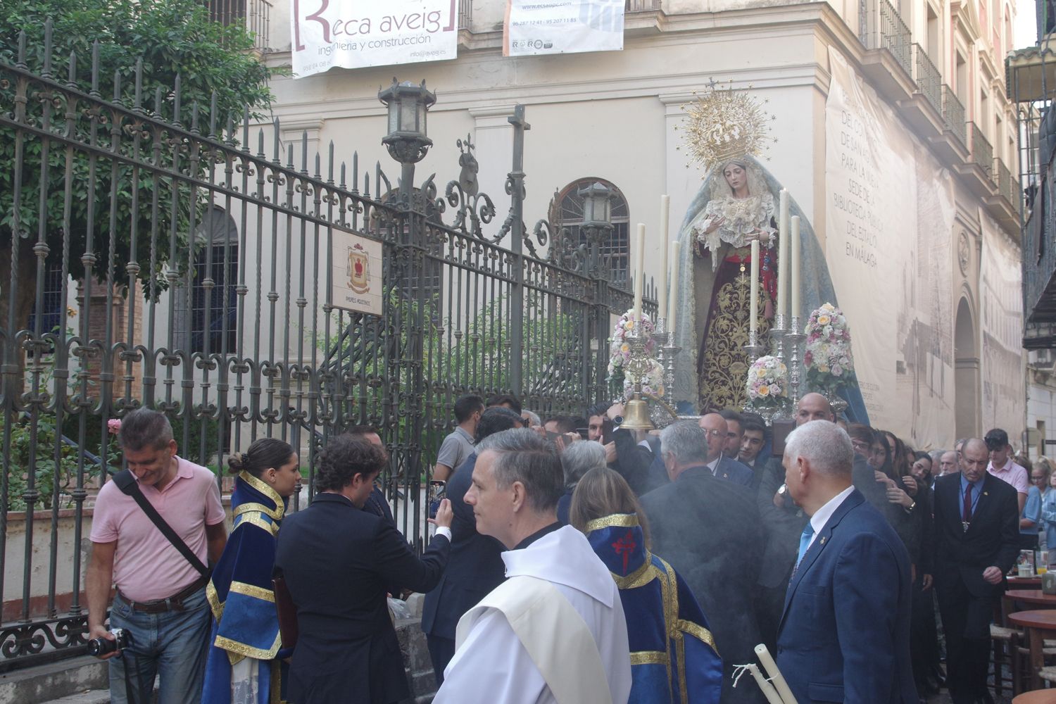 Rosario de la Aurora de la Virgen del Amor por el día del Pilar