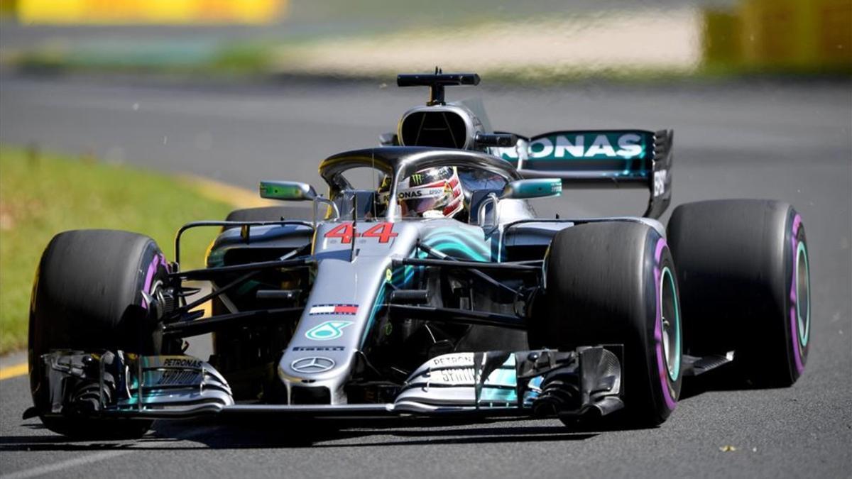 Hamilton impone su ritmo en los libres