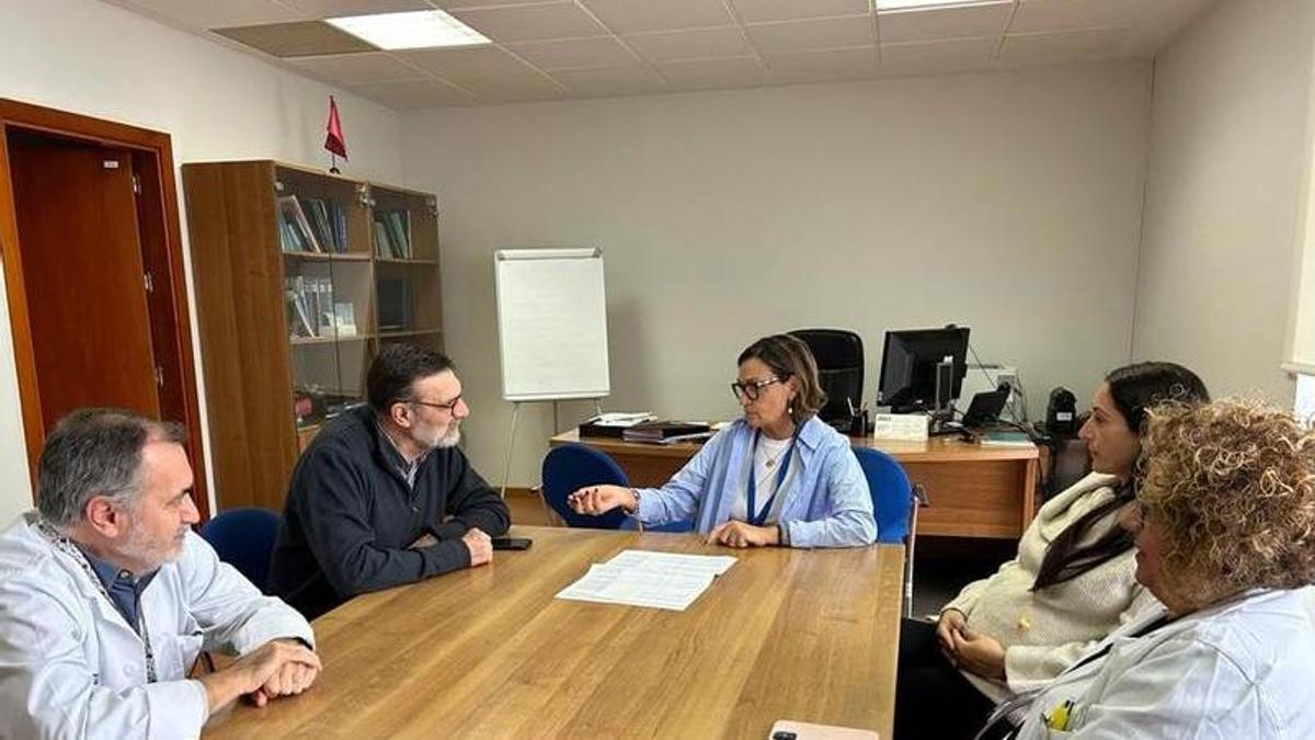 Rosabel Ribes, en la reunión que provocó la polémica en l'Alcúdia.