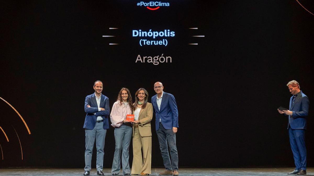 Dinópolis recibió el premio regional correspondiente a Aragón.