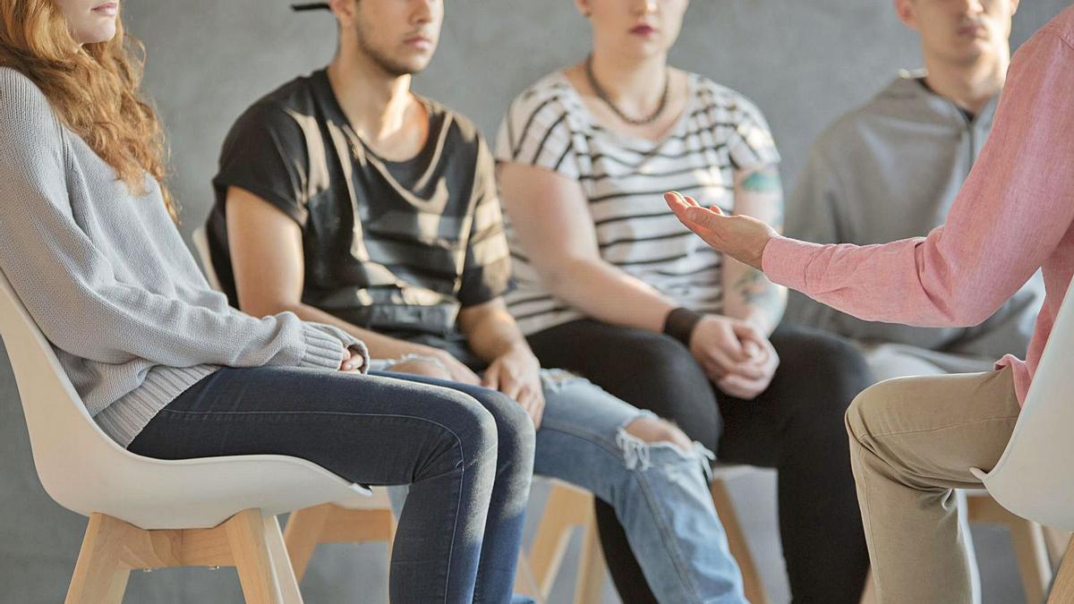 La pandèmia ha provocat un augment dels problemes de salut mental entre adolescents i joves |  ISTOCK