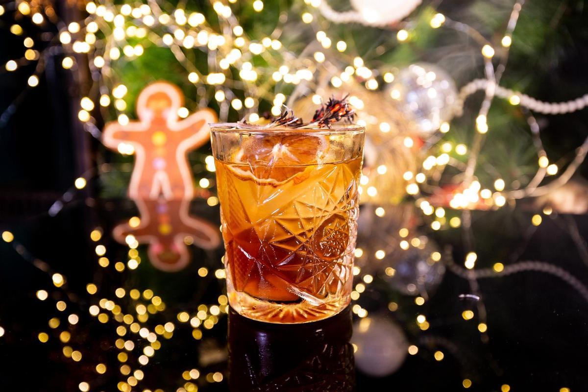 Cóctel navideño en Distrito Cocktail.