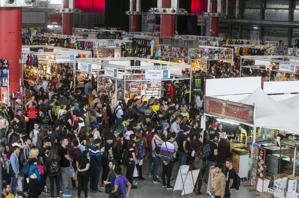 El VIII Salón del Manga de Alicante abarrota IFA