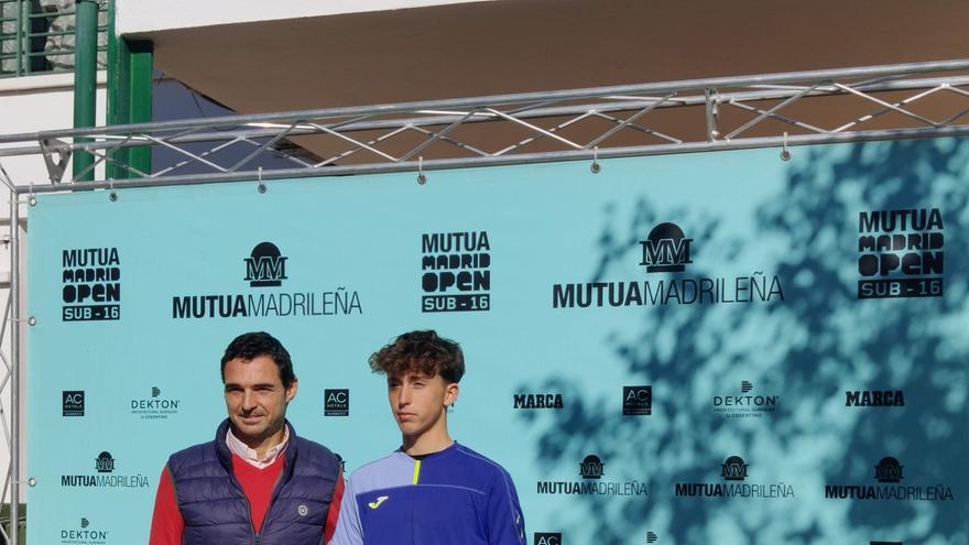 Sergi Fita se proclama campeón del torneo juvenil Mutua Madrid Open de Almería