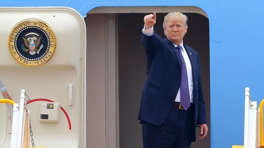 Trump inicia su visita oficial a Vietnam