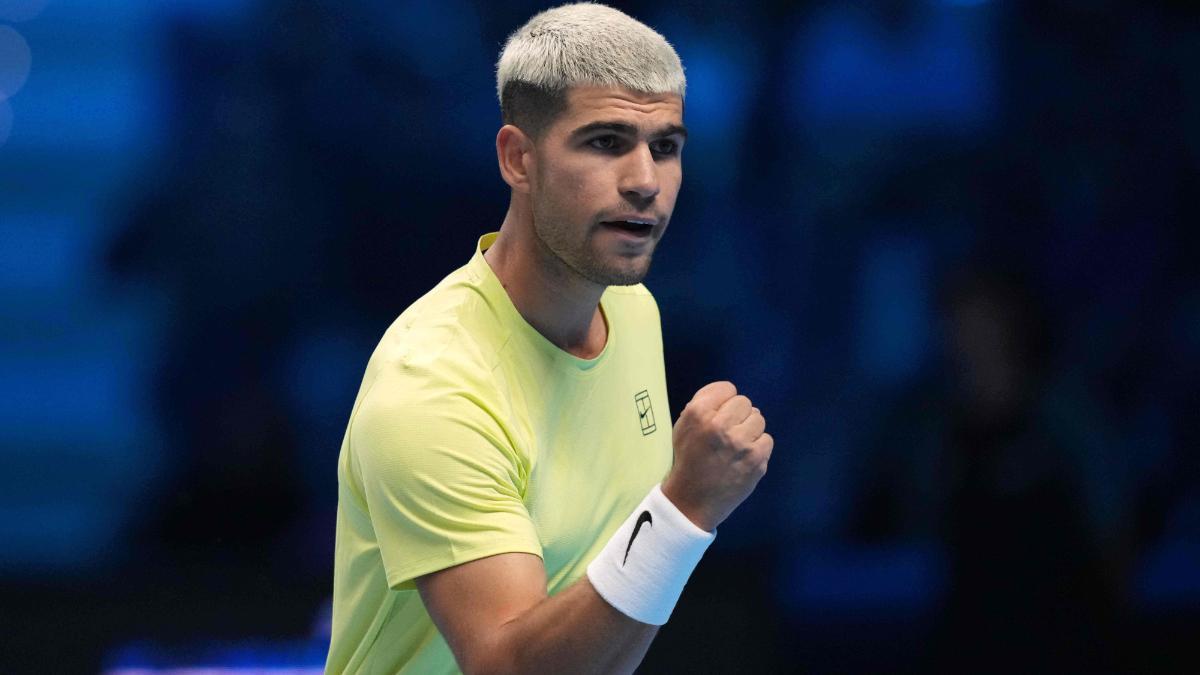 Alcaraz celebra ante De Miñaur