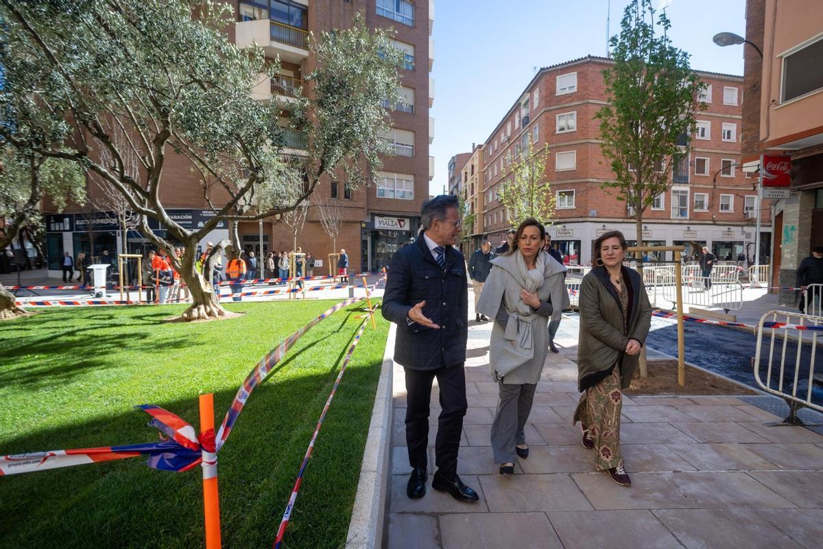 La calle Matadero de Zaragoza finalizará sus obras la semana que viene tras una inversión de 1,8 millones de euros.
