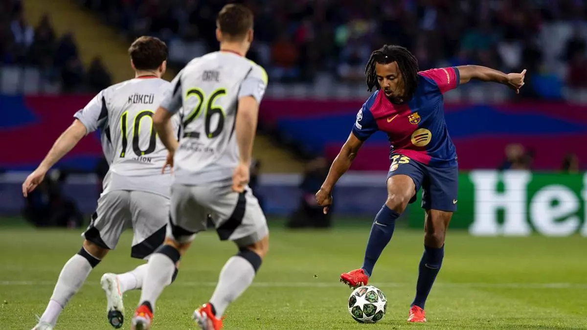 Kounde, respuesta asombrosa a sus retrasos