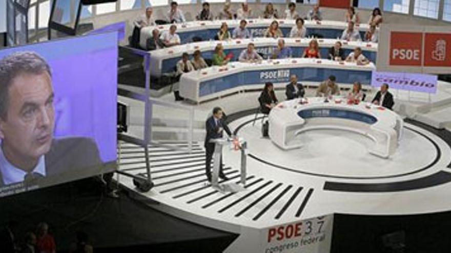 Zapatero, reelegido secretario general PSOE con el 98,5% de los votos