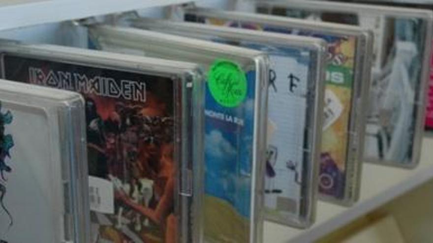 «És pot gravar en un CD de 700mb quatre àlbums?»