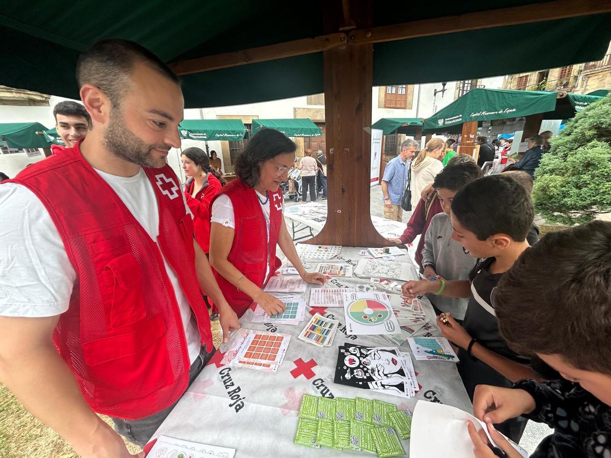 EN IMÁGENES: Feria de asociaciones de Villaviciosa