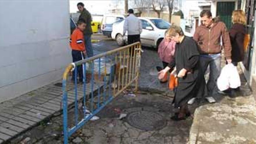 Residentes en Santa Engracia piden un plan para acabar con los roedores