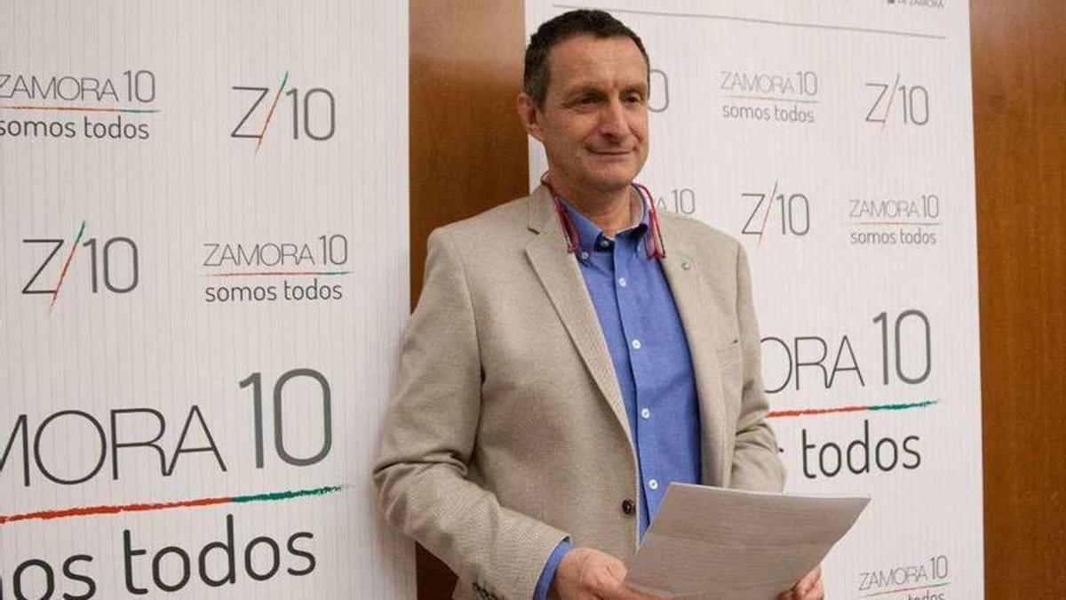 Prieto Toranzo, durante un acto de Zamora 10.