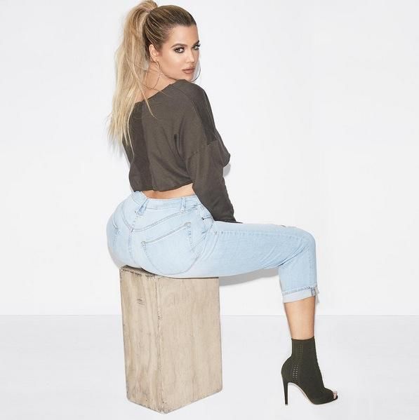 Khloe Kardashian lanza su primera línea denim para la firma Good American