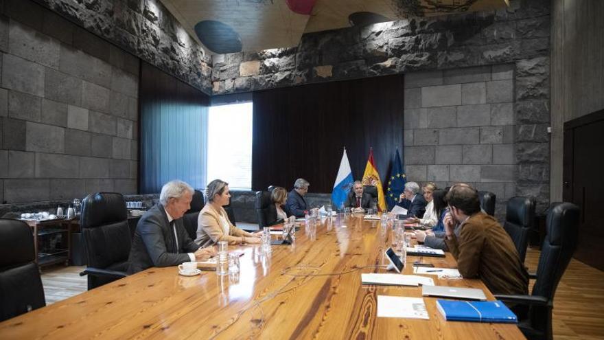 Imagen de la reunión del Consejo de Gobierno celebrada ayer en Santa Cruz de Tenerife. | | LP/DLP