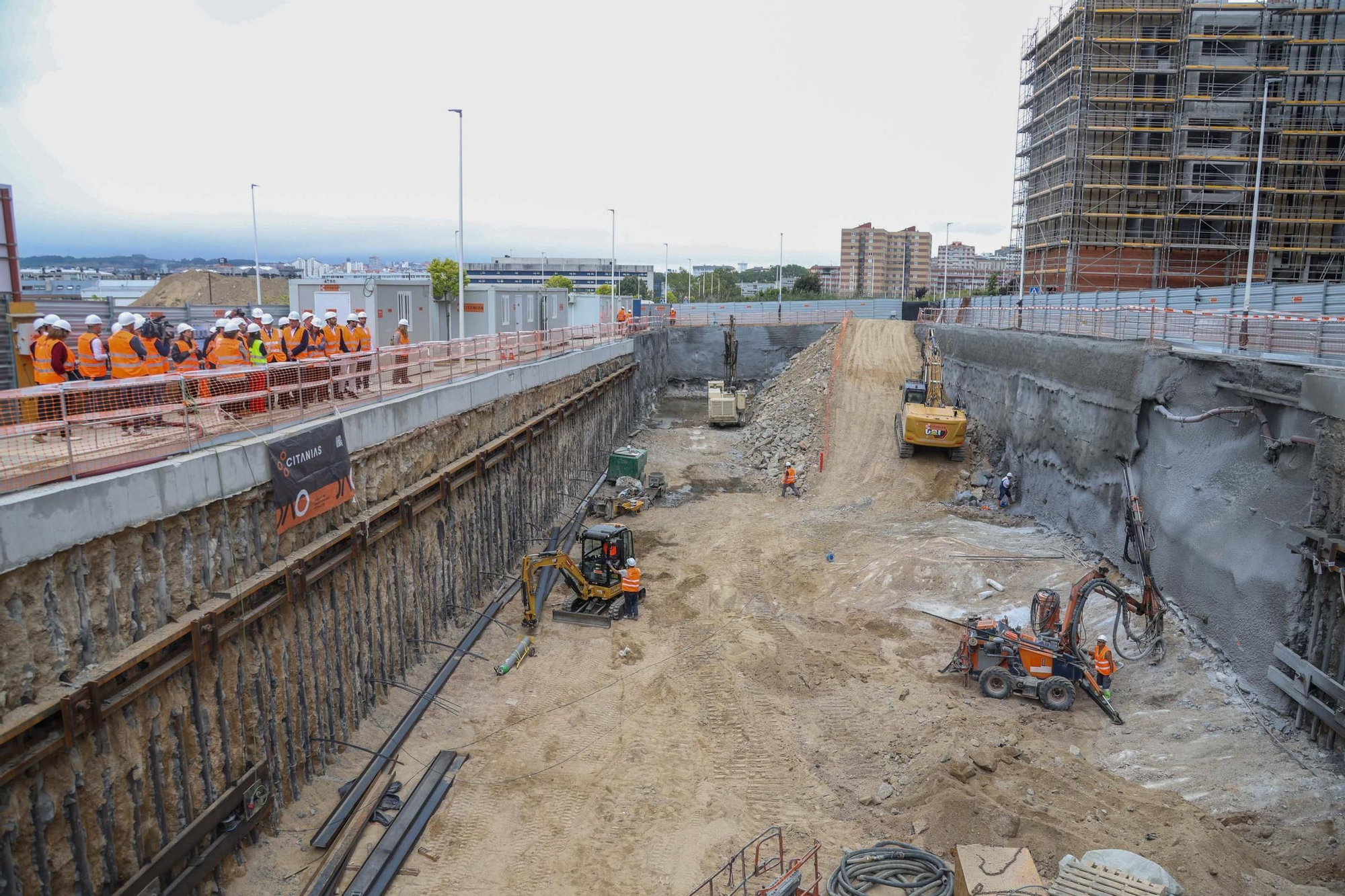 Salvador Illa e Inés Rey visitan las obras de Xuxán